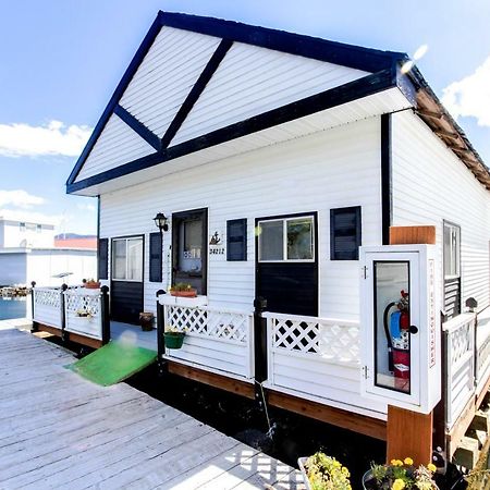 Scenic Bay Float Home Hideaway Athol Exterior foto