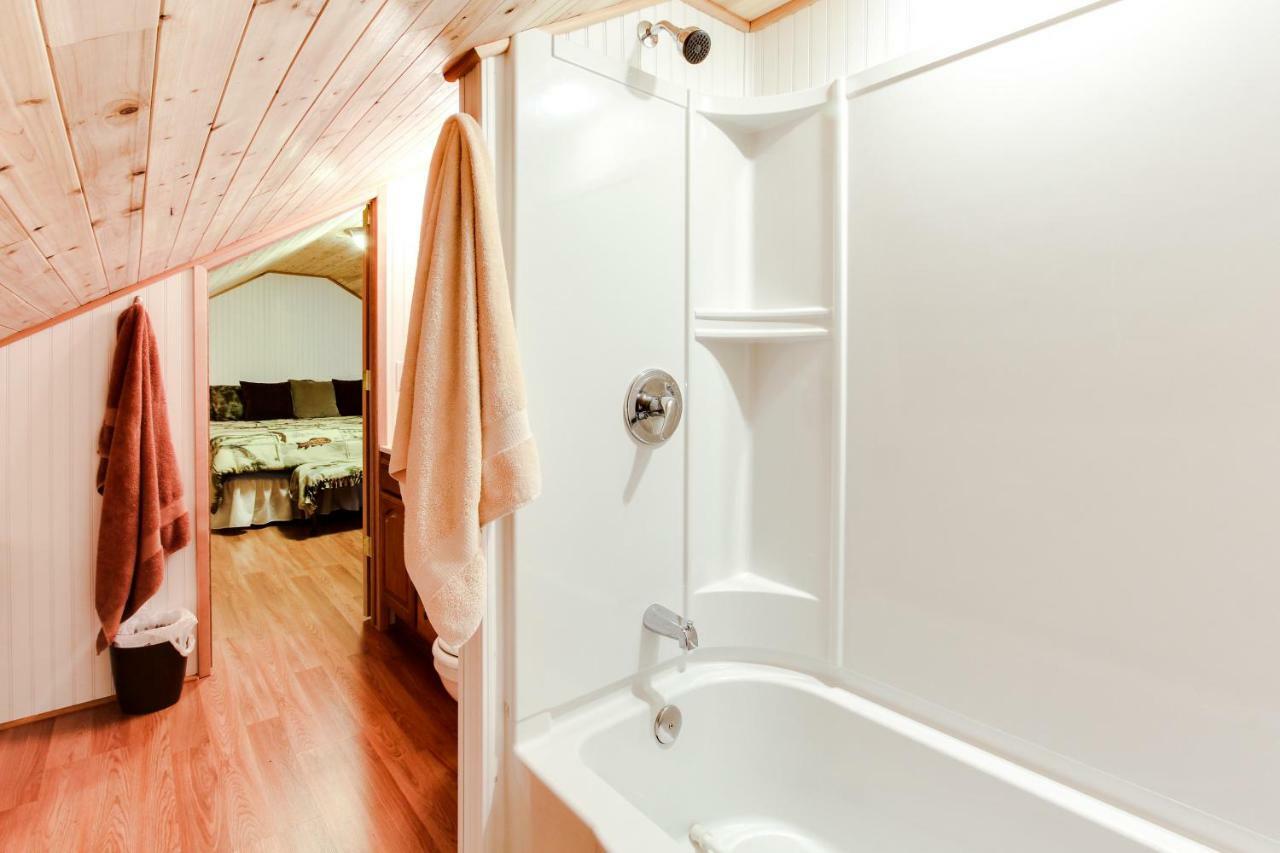 Scenic Bay Float Home Hideaway Athol Exterior foto